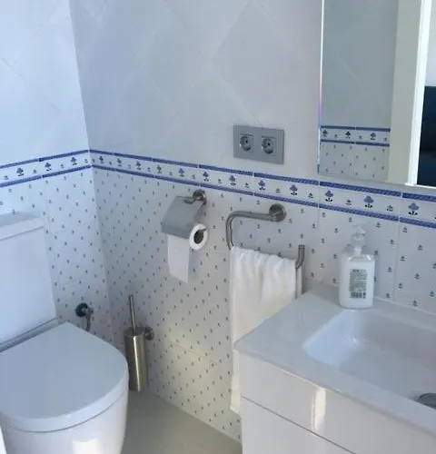 Blue Sea Front By Hello Homes Lejlighed *