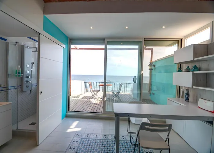 アパート Blue Sea Front By Hello Homes シッチェス